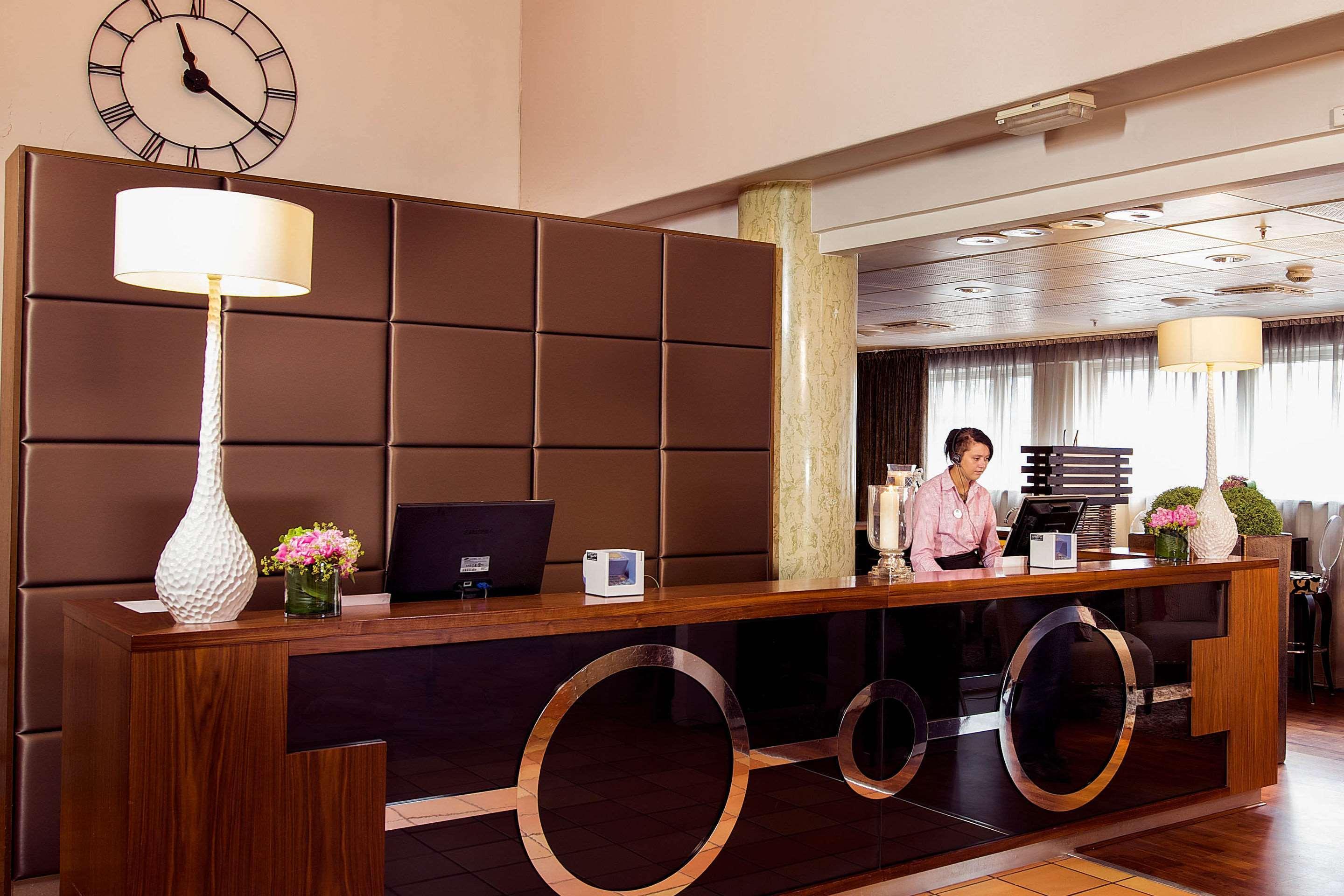 Home Hotel Grand Bodo Luaran gambar